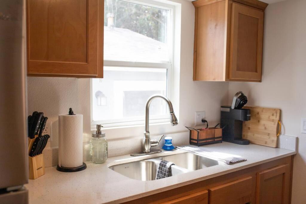 Peaceful Tiny Home With Two Queens And Loft San Luis Obispo Esterno foto
